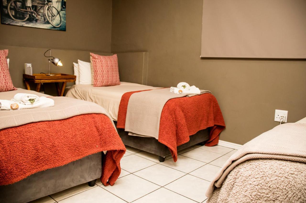 Die Herehuis Beaufort West Exterior photo